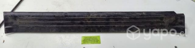 Tapiz Cubre Zocalo Delantero Izq Ssangyong New Act