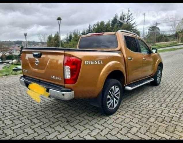 Nissan np300 le full automatica 4x4