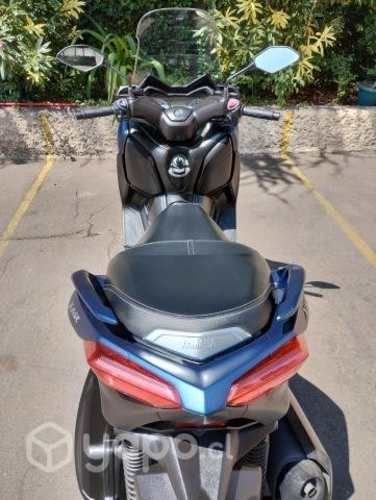 Yamaha XMAX300