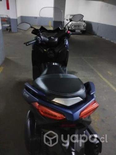 Yamaha XMAX300