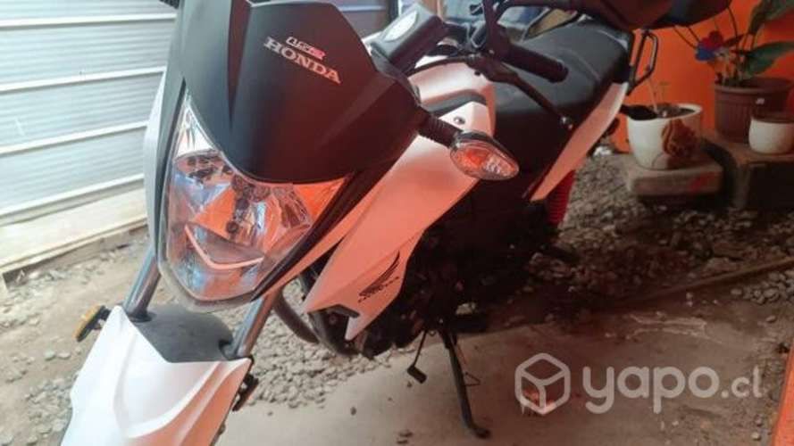 Honda Twister 125 años 2022