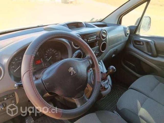 Excelente peugeot partner 1.6 turbo diesel 2017