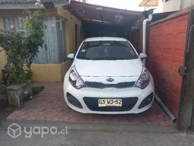 kia rio 5 hatchback