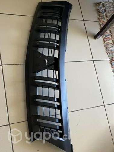 Máscara Mitsubishi L200