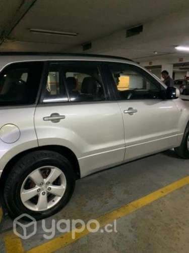 Suzuki grand nomade 2010