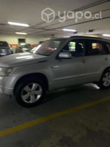 Suzuki grand nomade 2010