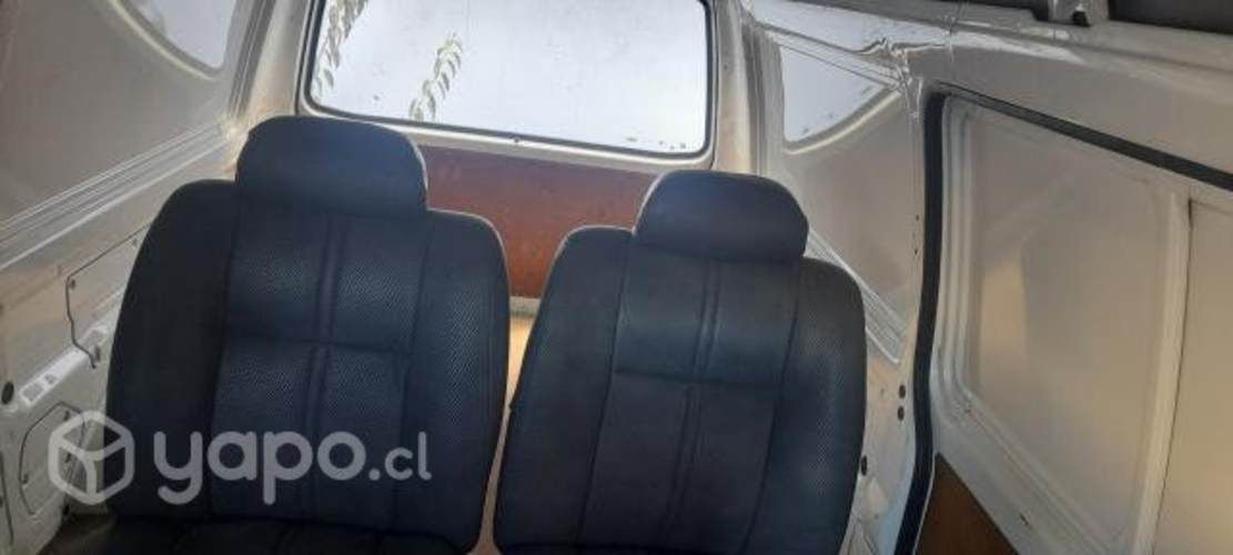 Furgón Mitsubishi L300 2.0