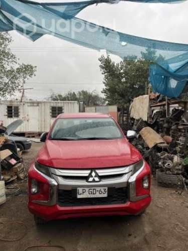 Mitsubishi l200 2019