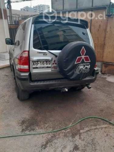 Mitsubishi montero 2007