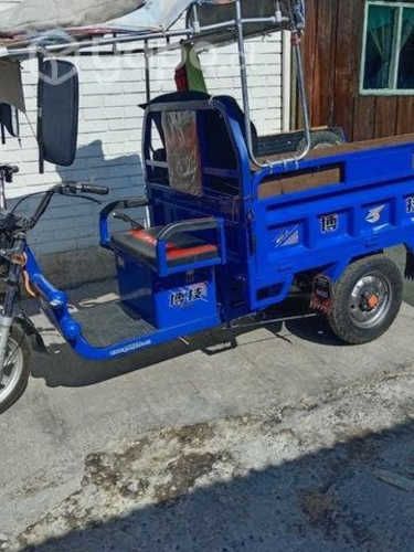 Se vende una moto torito con dos neumático de rega