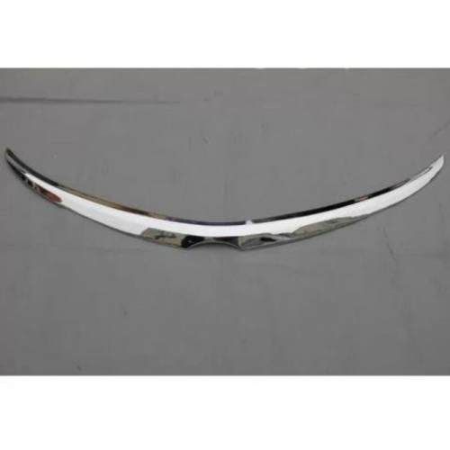 Moldura cromada máscara Yaris