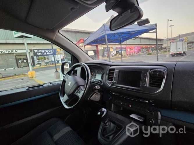 Furgón pegueot año 2021