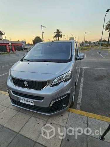 Furgón pegueot año 2021