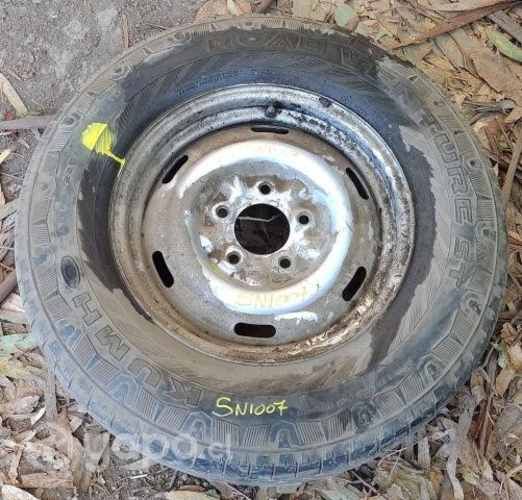 Llanta Fierro Con Neumático 225 75 R16 SSangyong N