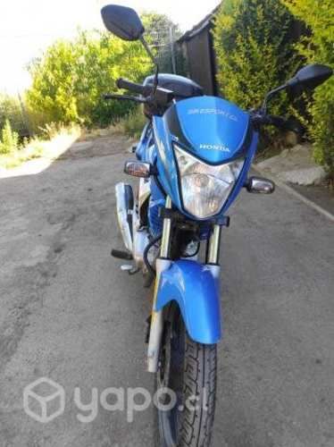 Honda storm 125cc año 2016