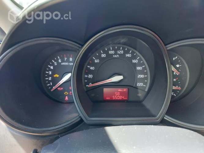 Se vende Kia Rio 3 2015