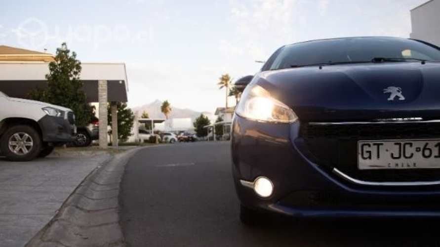 Peugeot 208, año 2014