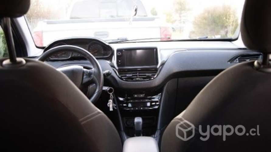 Peugeot 208, año 2014