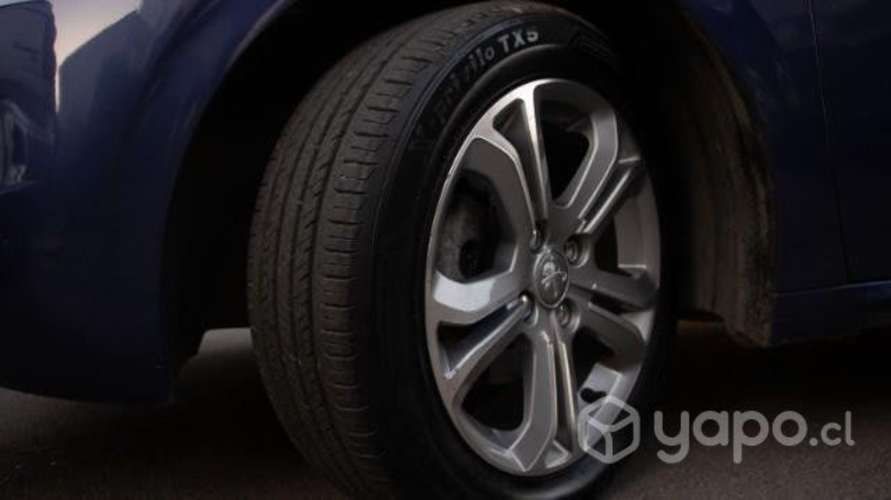 Peugeot 208, año 2014