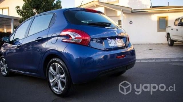 Peugeot 208, año 2014