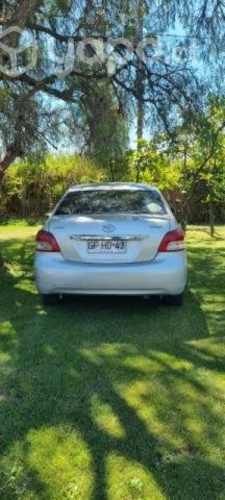 Toyota yaris sedan 2014
