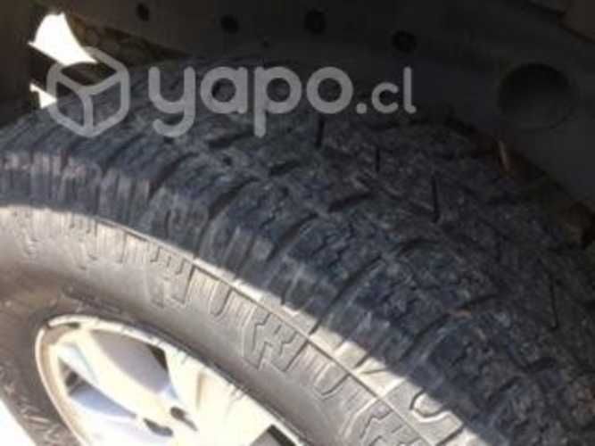 Mitsubishi l200 dakar 2010