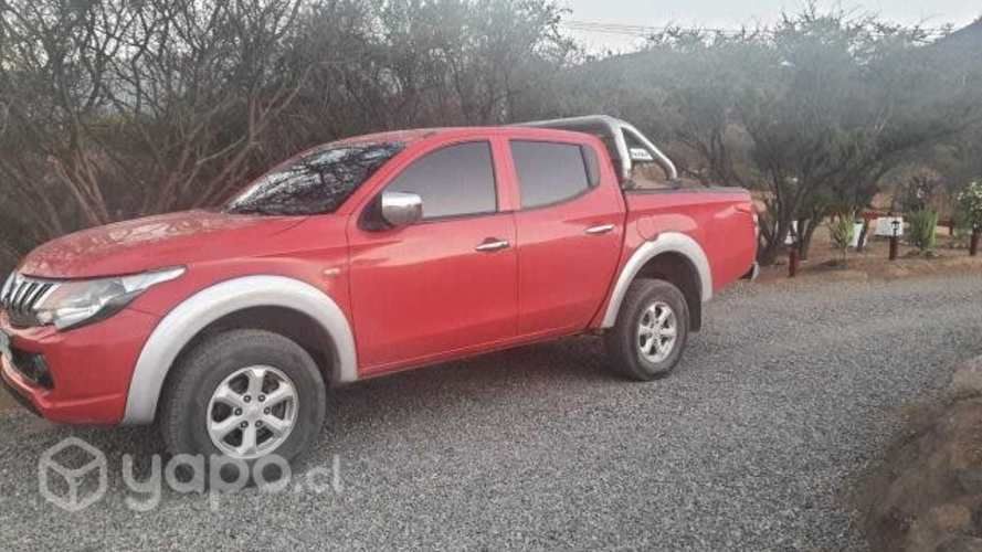 Mitsubishi l200 2016