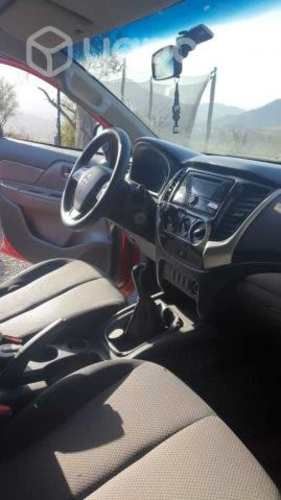 Mitsubishi l200 2016