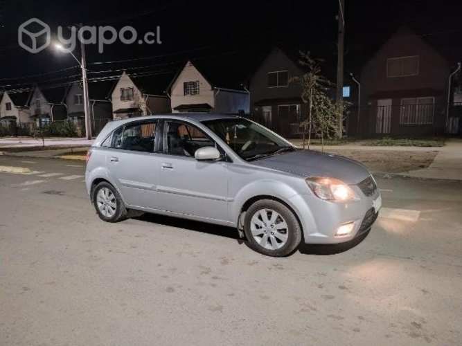 Kia rio jb 2010