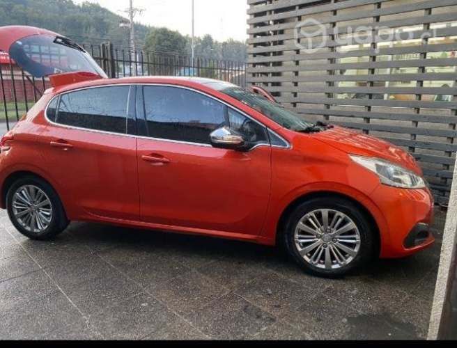 Peugeot 208 DIÉSEL 1.6 conversable