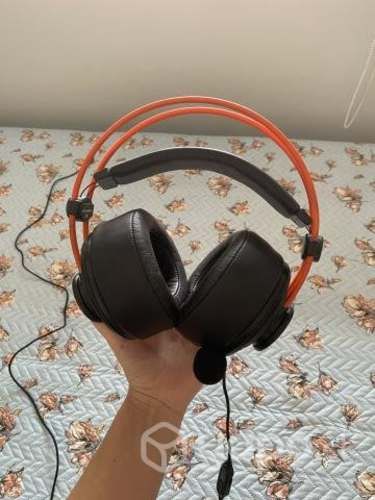 Audifonos gamer cougar inmersa ti negros