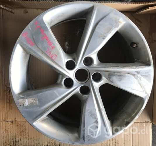 Llanta opel grandland x