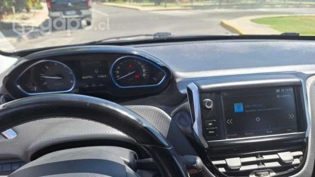 PEUGEOT 2008 2018 Allure 1.6 Blue HDI MT5