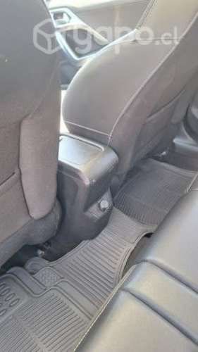 PEUGEOT 2008 2018 Allure 1.6 Blue HDI MT5