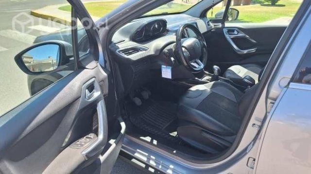 PEUGEOT 2008 2018 Allure 1.6 Blue HDI MT5