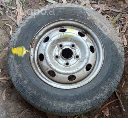 Llanta Fierro Con Neumático 175 70 R14