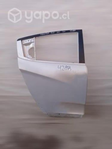 Puerta trasera rh mahindra kuv 100