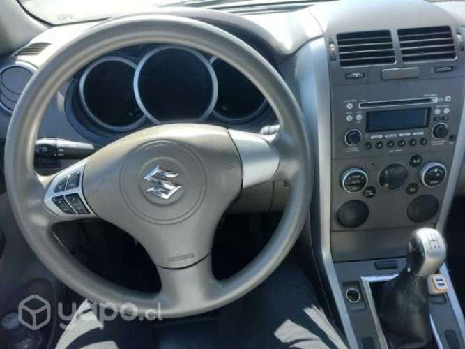 Suzuki grand nomade 2010