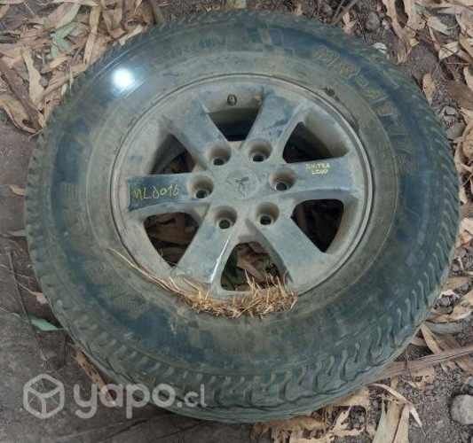 Llanta Aluminio Detalle Con Neumático Mitsubishi