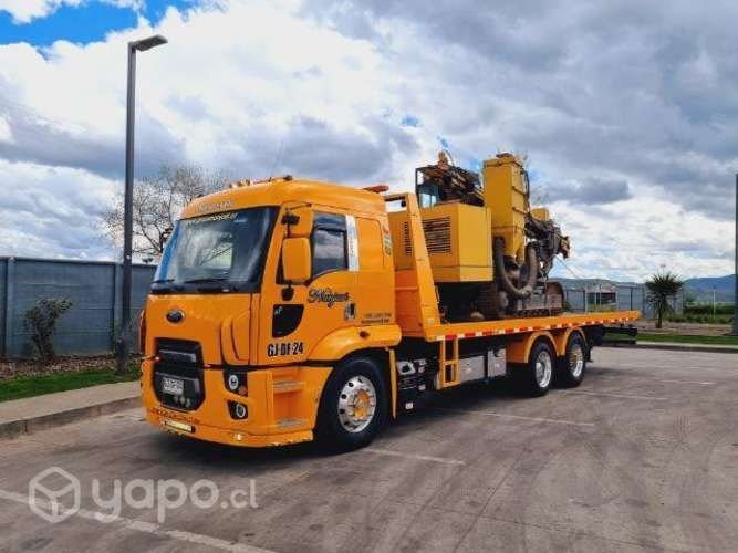 Camion Grúa Ford Cargo 1933