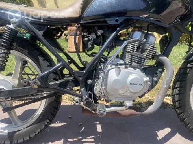 Moto honda GL150 modificada