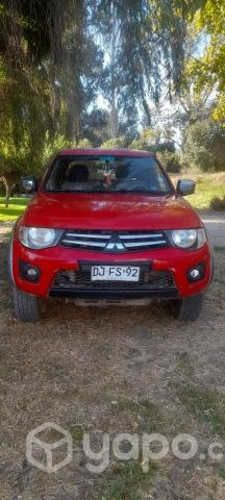 Mitsubishi L200 excelente estado