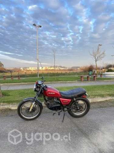 Moto GN125