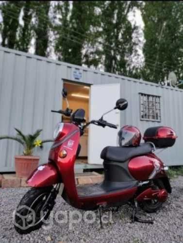 Moto electrica en exelente estado