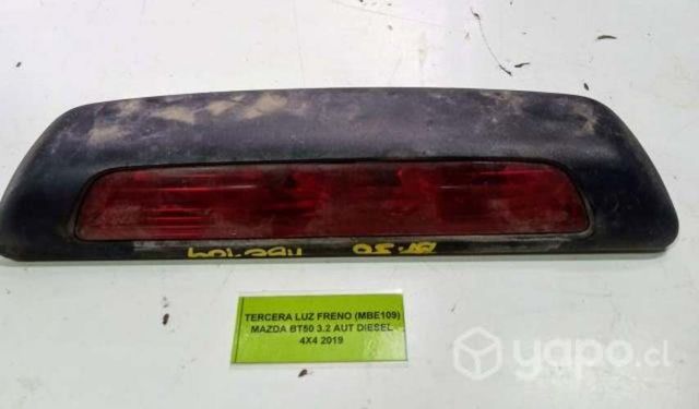 Tercera Luz Freno Mazda BT50 3.2 AUT Dies