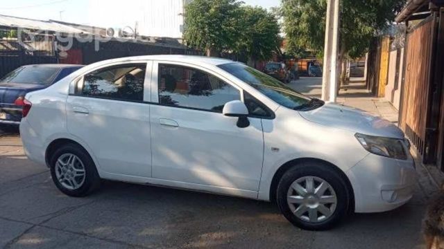 Vendo vehículo Chevrolet sail 2014