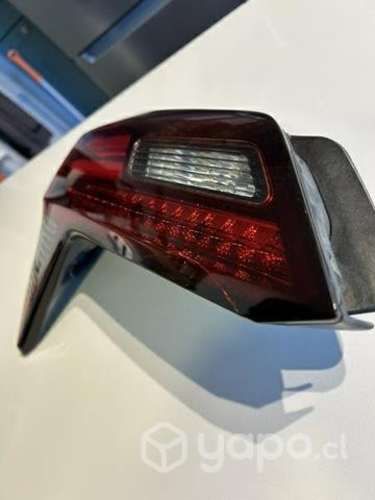 Portalón luz trasera izquierda Honda HRV 2021