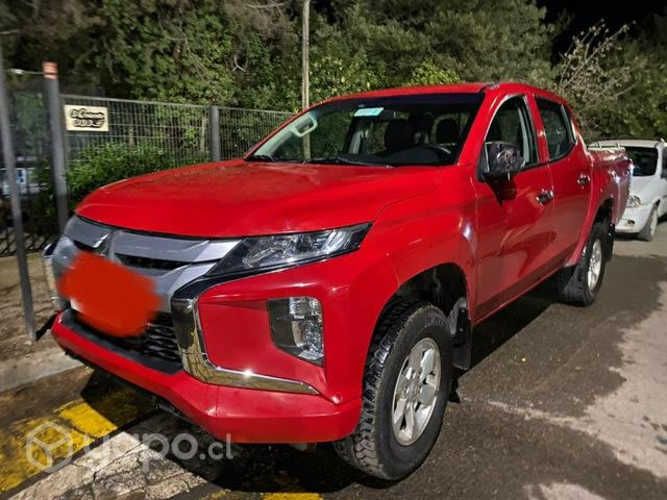 Camioneta Mitsubishi