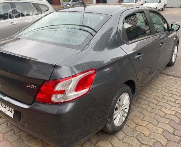 Vendo Peugeot 301 diesel, 2015, 60.000 kilómetros
