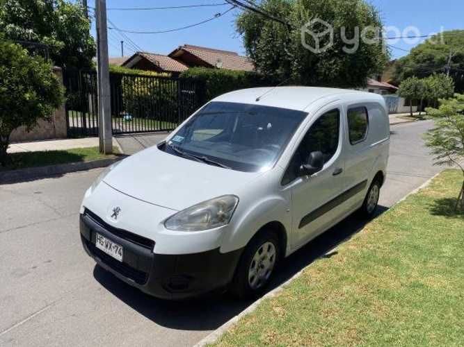 Camioneta Peugeot Partner 2015